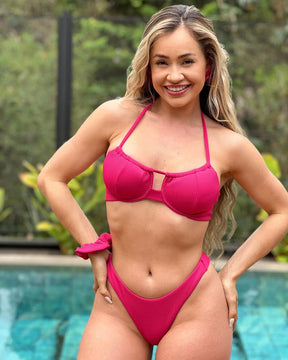 Conjunto Biquíni + Saída de Praia GRÁTIS